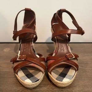 Burberry House Check Wedges